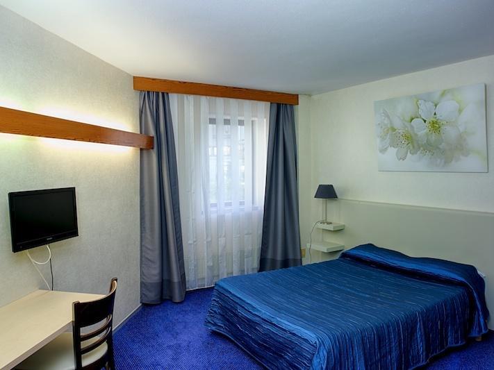 Hotel Dupleix - Hyper Centre - Parking Et Garage Gratuit Quimper Exterior foto