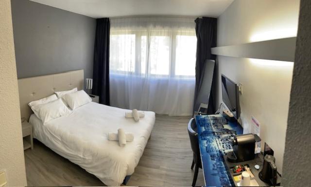 Hotel Dupleix - Hyper Centre - Parking Et Garage Gratuit Quimper Exterior foto