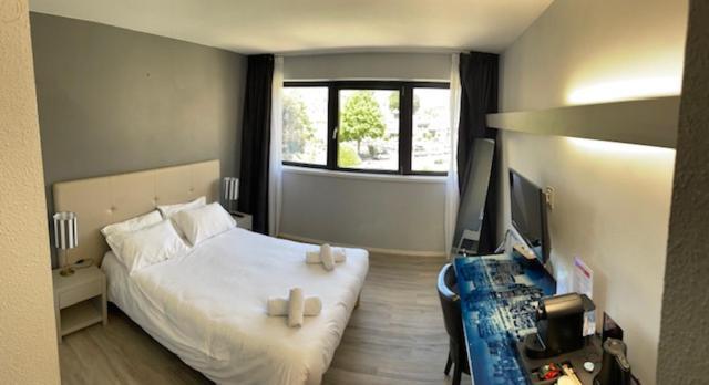 Hotel Dupleix - Hyper Centre - Parking Et Garage Gratuit Quimper Exterior foto